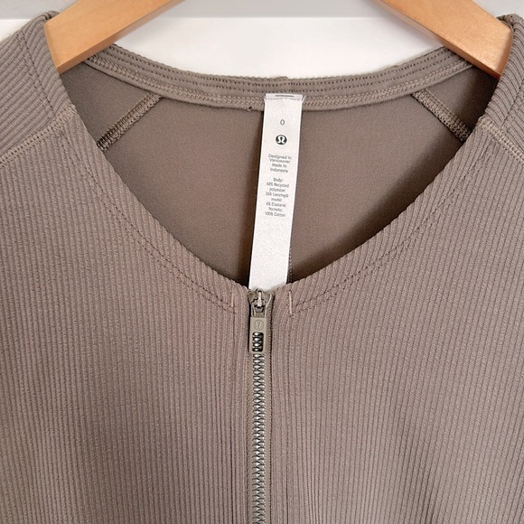 53. NWT Lululemon Ribbed Softstreme Long-Sleeve Romper Nomad Size 0 RARE - Picture 6 of 15